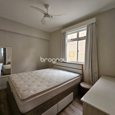 Apartamento com 108m², 3 quartos (sendo 1 suíte), 1 garagem, no bairro Estreito em Florianópolis