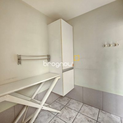 Apartamento com 108m², 3 quartos (sendo 1 suíte), 1 garagem, no bairro Estreito em Florianópolis