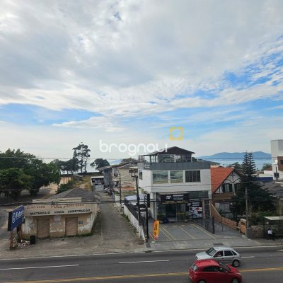 Apartamento com 108m², 3 quartos (sendo 1 suíte), 1 garagem, no bairro Estreito em Florianópolis