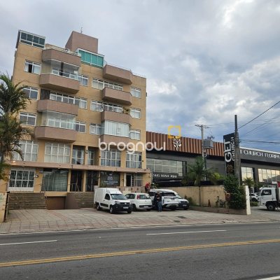 Apartamento com 108m², 3 quartos (sendo 1 suíte), 1 garagem, no bairro Estreito em Florianópolis