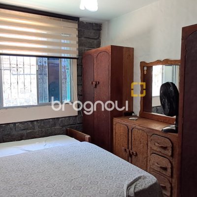 Casa com 343m², 6 quartos (sendo 2 suítes), 5 garagens, no bairro Canasvieiras em Florianópolis