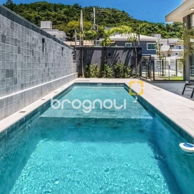 Studio com 31m², 1 garagem, no bairro Canasvieiras em Florianópolis