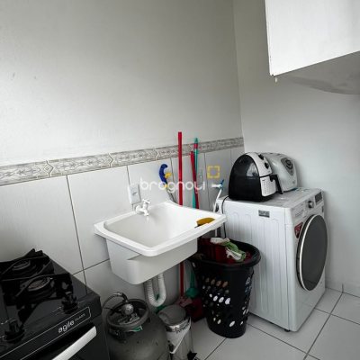 Apartamento com 65m², 2 quartos (sendo 1 suíte), 1 garagem, no bairro Ingleses do Rio Vermelho em Florianópolis
