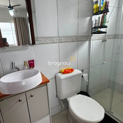 Apartamento com 65m², 2 quartos (sendo 1 suíte), 1 garagem, no bairro Ingleses do Rio Vermelho em Florianópolis