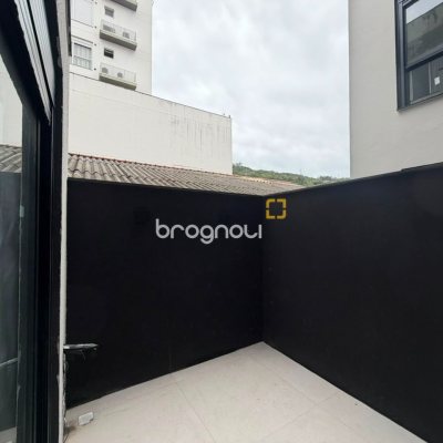 Apartamento com 26m², 1 quarto, no bairro Pantanal em Florianópolis