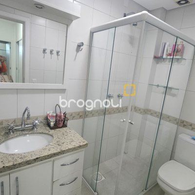 Apartamento com 108m², 3 quartos (sendo 1 suíte), 2 garagens, no bairro Canasvieiras em Florianópolis