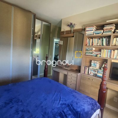 Apartamento com 108m², 3 quartos (sendo 1 suíte), 2 garagens, no bairro Canasvieiras em Florianópolis