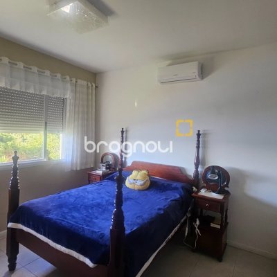Apartamento com 108m², 3 quartos (sendo 1 suíte), 2 garagens, no bairro Canasvieiras em Florianópolis