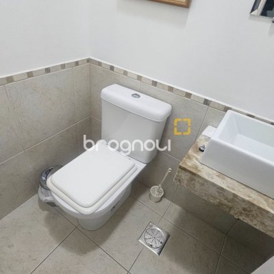 Apartamento com 108m², 3 quartos (sendo 1 suíte), 2 garagens, no bairro Canasvieiras em Florianópolis