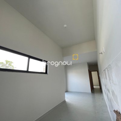 Casa com 53m², 2 quartos, 2 garagens, no bairro Forquilhas em São José