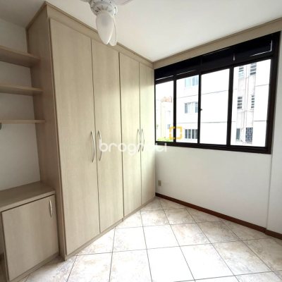 Apartamento com 81m², 3 quartos (sendo 1 suíte), 1 garagem, no bairro Centro em Florianópolis