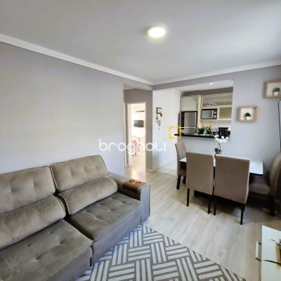 Apartamento com 48m², 2 quartos, 1 garagem, no bairro Roçado em São José