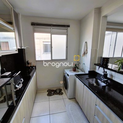 Apartamento com 48m², 2 quartos, 1 garagem, no bairro Roçado em São José