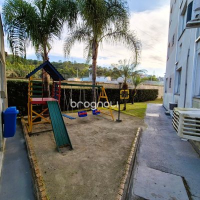 Apartamento com 48m², 2 quartos, 1 garagem, no bairro Roçado em São José