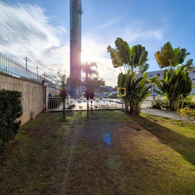 Apartamento com 48m², 2 quartos, 1 garagem, no bairro Roçado em São José