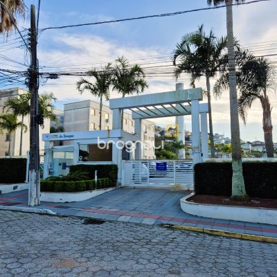 Apartamento com 48m², 2 quartos, 1 garagem, no bairro Roçado em São José