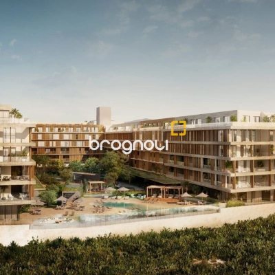 Cobertura com 360m², 4 quartos (sendo 2 suítes), 2 garagens, no bairro Campeche em Florianópolis