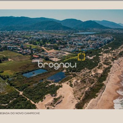 Cobertura com 360m², 4 quartos (sendo 2 suítes), 2 garagens, no bairro Campeche em Florianópolis