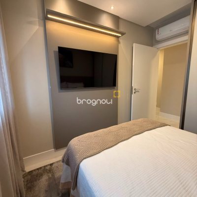 Apartamento com 142m², 3 quartos (sendo 1 suíte), 2 garagens, no bairro Jurerê em Florianópolis