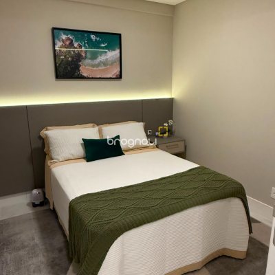 Apartamento com 142m², 3 quartos (sendo 1 suíte), 2 garagens, no bairro Jurerê em Florianópolis