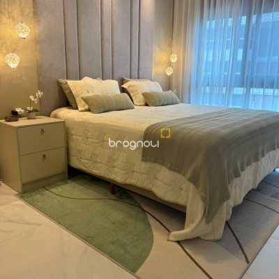 Apartamento com 142m², 3 quartos (sendo 1 suíte), 2 garagens, no bairro Jurerê em Florianópolis