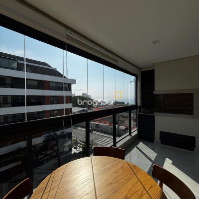 Apartamento com 142m², 3 quartos (sendo 1 suíte), 2 garagens, no bairro Jurerê em Florianópolis