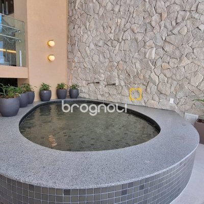Apartamento com 70m², 2 quartos (sendo 2 suítes), 1 garagem, no bairro Jurerê em Florianópolis