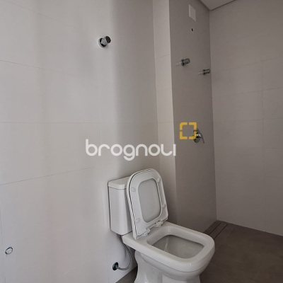 Apartamento com 70m², 2 quartos (sendo 2 suítes), 1 garagem, no bairro Jurerê em Florianópolis