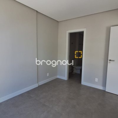 Apartamento com 70m², 2 quartos (sendo 2 suítes), 1 garagem, no bairro Jurerê em Florianópolis