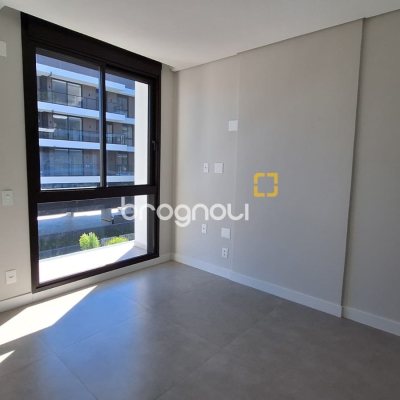 Apartamento com 70m², 2 quartos (sendo 2 suítes), 1 garagem, no bairro Jurerê em Florianópolis