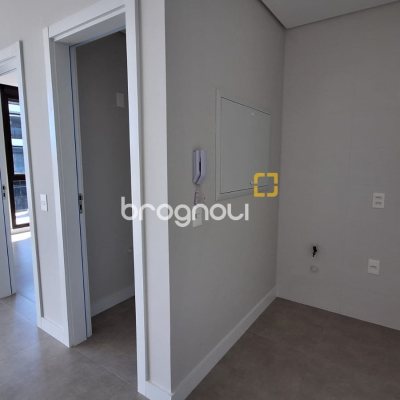 Apartamento com 70m², 2 quartos (sendo 2 suítes), 1 garagem, no bairro Jurerê em Florianópolis