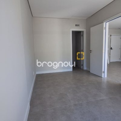Apartamento com 70m², 2 quartos (sendo 2 suítes), 1 garagem, no bairro Jurerê em Florianópolis