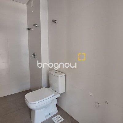 Apartamento com 70m², 2 quartos (sendo 2 suítes), 1 garagem, no bairro Jurerê em Florianópolis