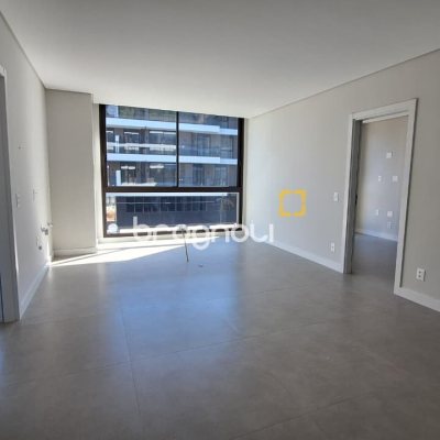 Apartamento com 70m², 2 quartos (sendo 2 suítes), 1 garagem, no bairro Jurerê em Florianópolis