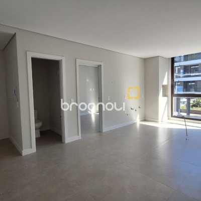Apartamento com 70m², 2 quartos (sendo 2 suítes), 1 garagem, no bairro Jurerê em Florianópolis