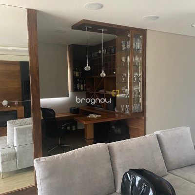 Cobertura com 158m², 3 quartos (sendo 1 suíte), 2 garagens, no bairro Campeche em Florianópolis