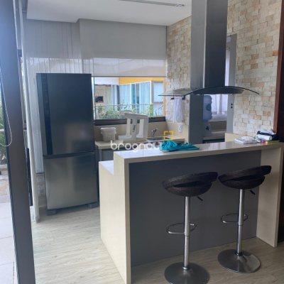Cobertura com 158m², 3 quartos (sendo 1 suíte), 2 garagens, no bairro Campeche em Florianópolis