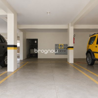 Apartamento com 69m², 2 quartos, 2 garagens, no bairro Bom Abrigo em Florianópolis