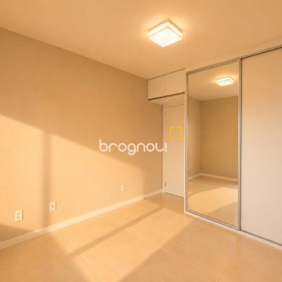 Apartamento com 69m², 2 quartos, 2 garagens, no bairro Bom Abrigo em Florianópolis