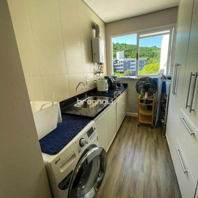Apartamento com 149m², 3 quartos (sendo 1 suíte), 2 garagens, no bairro Jurerê em Florianópolis