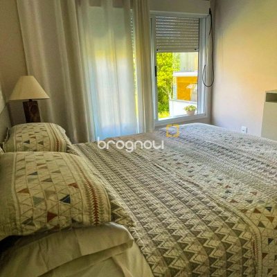 Apartamento com 149m², 3 quartos (sendo 1 suíte), 2 garagens, no bairro Jurerê em Florianópolis