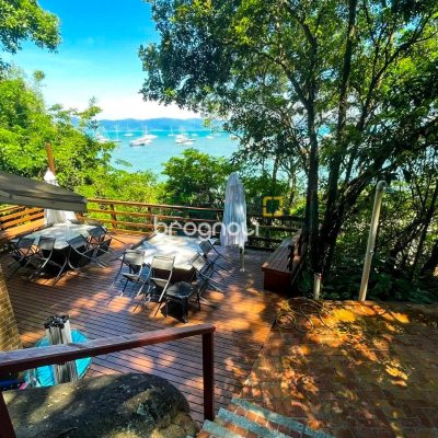 Apartamento com 149m², 3 quartos (sendo 1 suíte), 2 garagens, no bairro Jurerê em Florianópolis