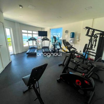Apartamento com 149m², 3 quartos (sendo 1 suíte), 2 garagens, no bairro Jurerê em Florianópolis