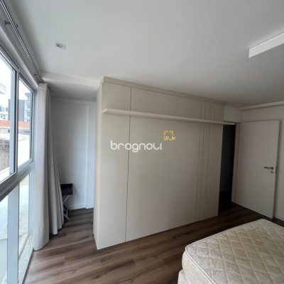 Apartamento com 57m², 1 quarto (sendo 1 suíte), 1 garagem, no bairro Centro em Florianópolis