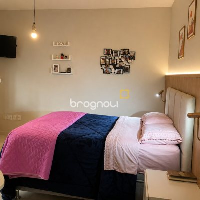 Casa com 360m², 3 quartos (sendo 1 suíte), 3 garagens, no bairro Santa Mônica em Florianópolis