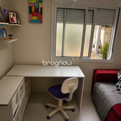 Casa com 360m², 3 quartos (sendo 1 suíte), 3 garagens, no bairro Santa Mônica em Florianópolis