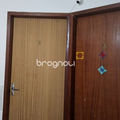 Prédio com 536m², 13 quartos, no bairro Centro em Florianópolis