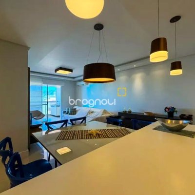 Apartamento com 121m², 4 quartos (sendo 3 suítes), 2 garagens, no bairro Cachoeira do Bom Jesus em Florianópolis