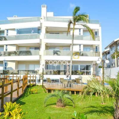 Apartamento com 121m², 4 quartos (sendo 3 suítes), 2 garagens, no bairro Cachoeira do Bom Jesus em Florianópolis