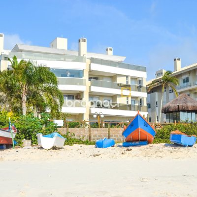 Apartamento com 121m², 4 quartos (sendo 3 suítes), 2 garagens, no bairro Cachoeira do Bom Jesus em Florianópolis